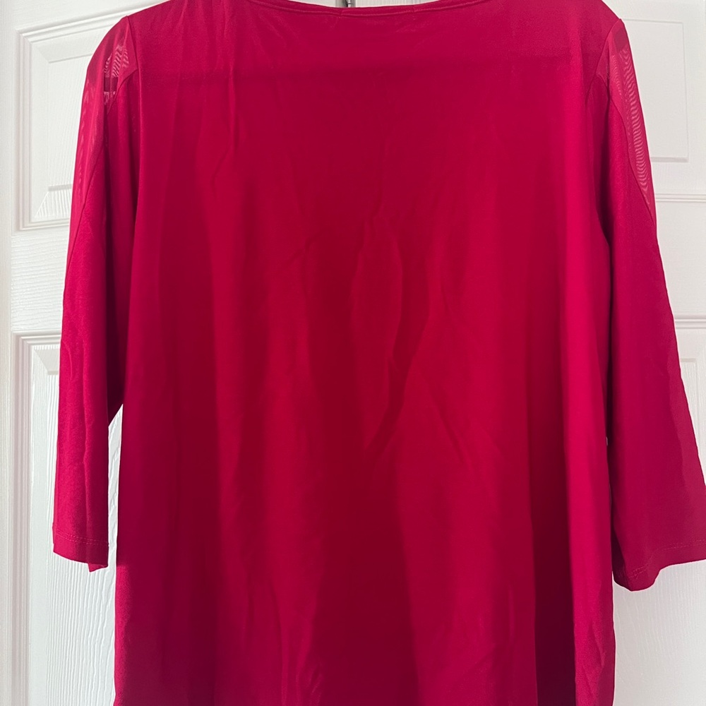 Red top - Picture 3 of 3